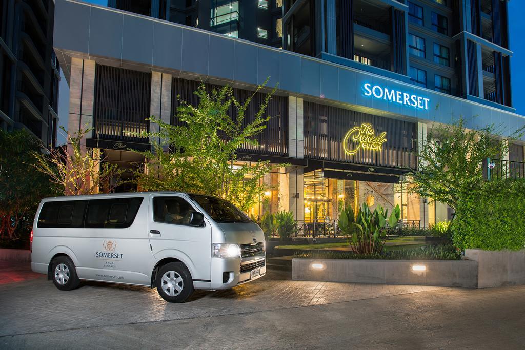 Somerset Ekamai Bangkok Hotell Exteriör bild