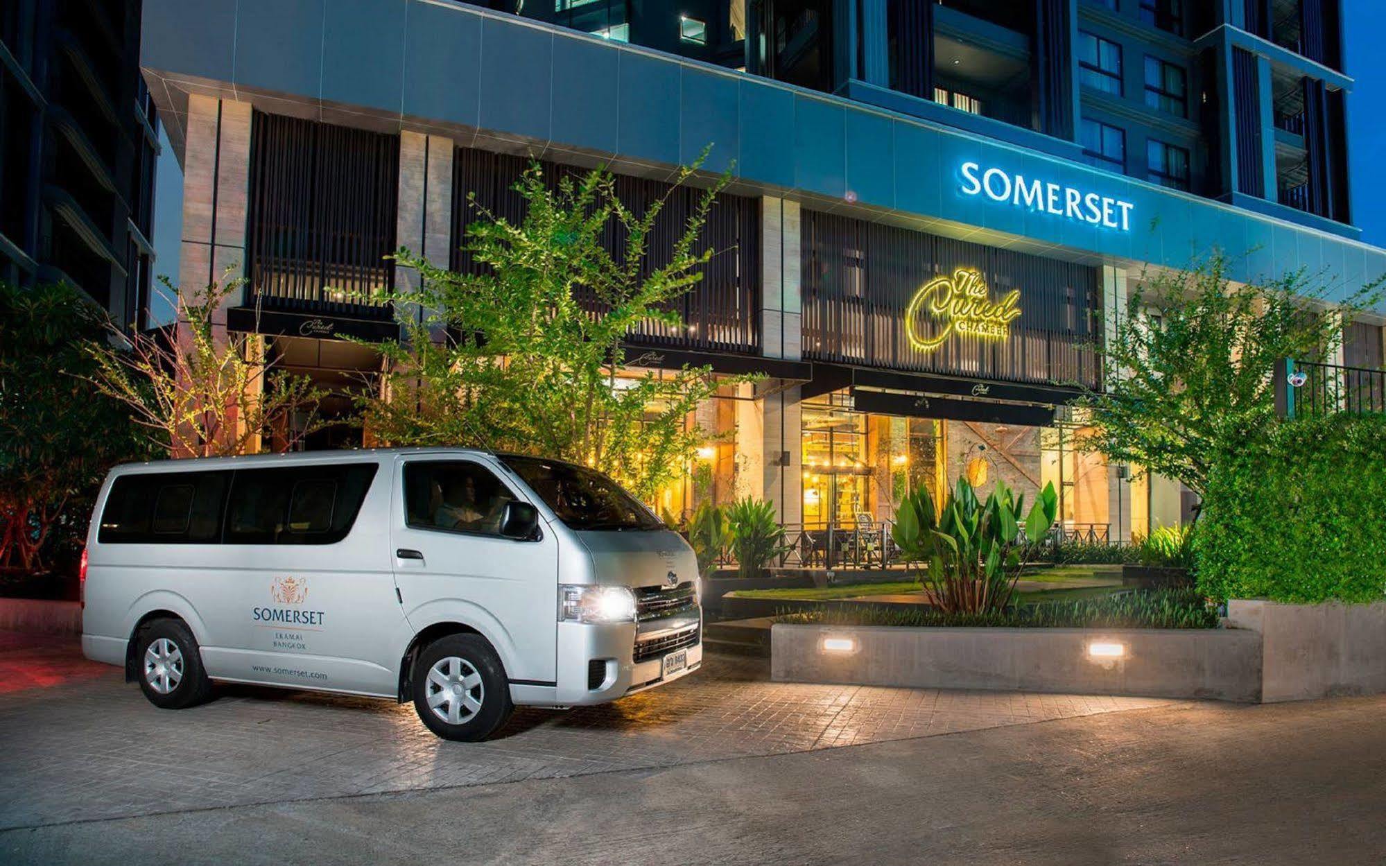 Somerset Ekamai Bangkok Hotell Exteriör bild